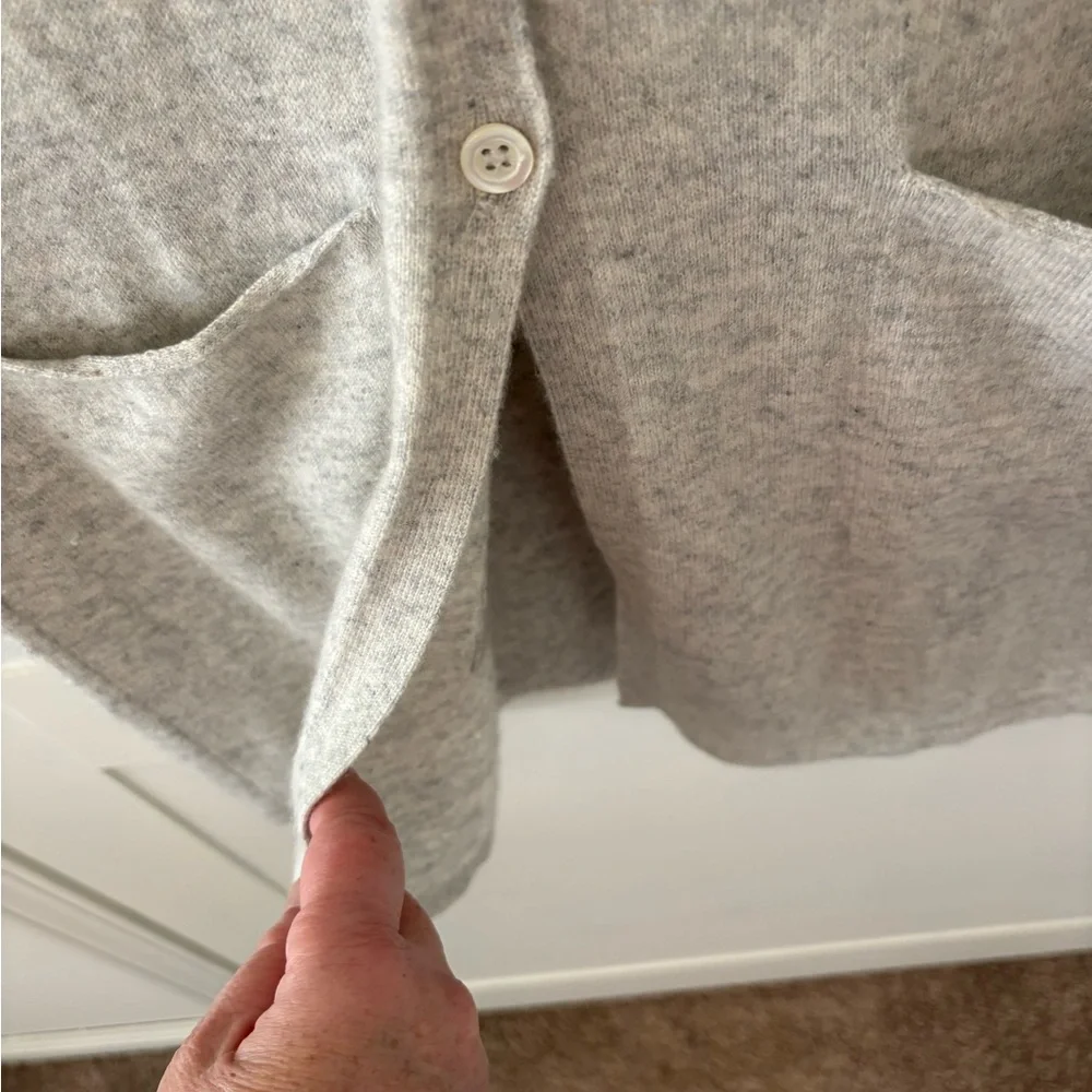 Brunello Cucinelli Cashmere Long Lightweight Cardigan. Size Small. - Picture 8 of 16